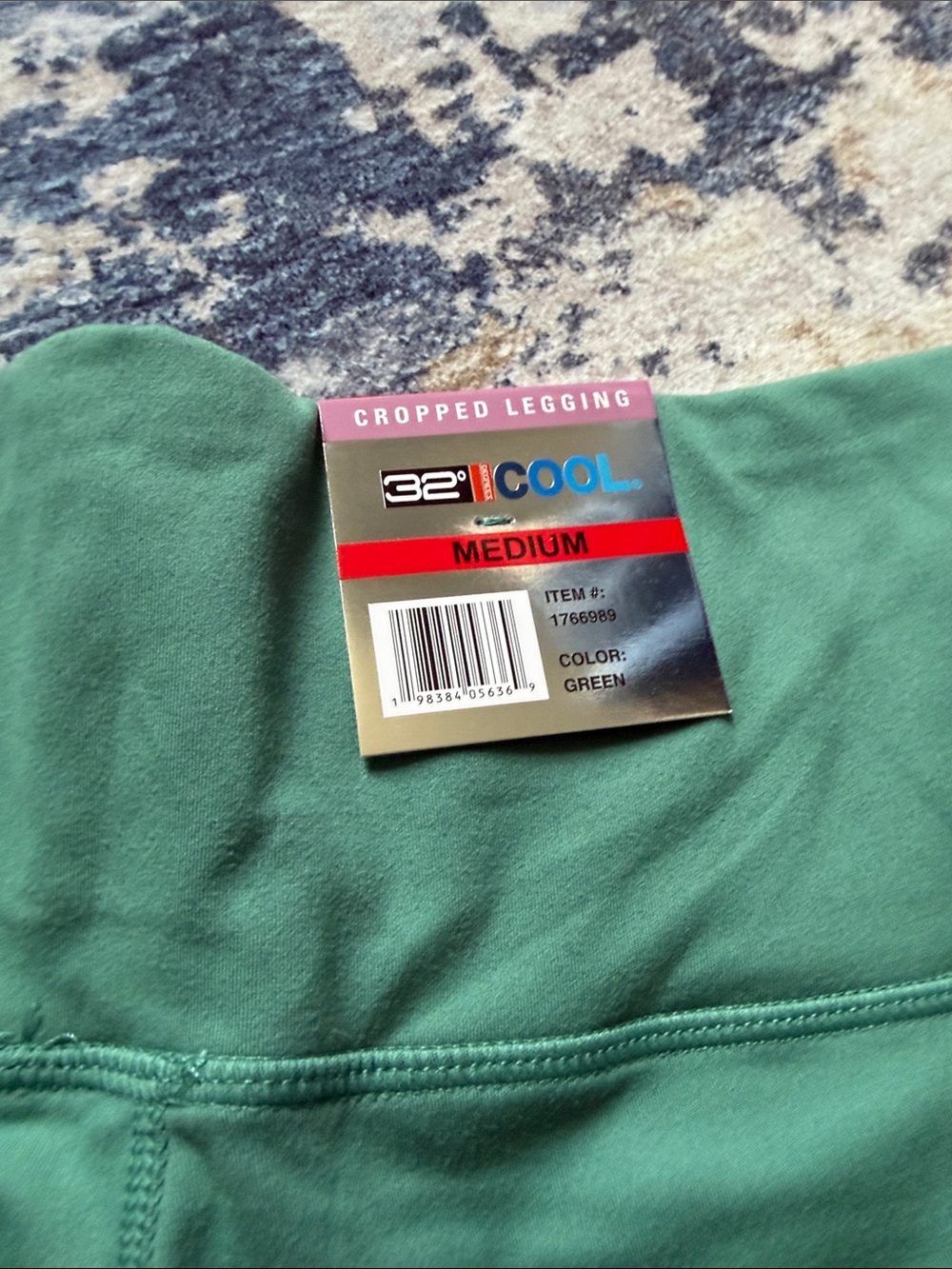 Danskin Green Cropped Performance Leggings